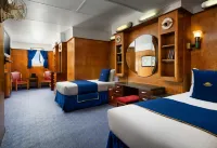 The Queen Mary - bar