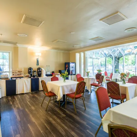 Cooper Hotel Conference Center & Spa