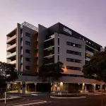 Astina Suites, Penrith - Parkplatz