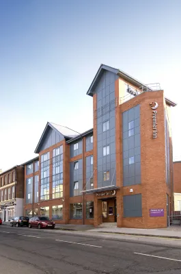Premier Inn Chester (Railway Station) - parking