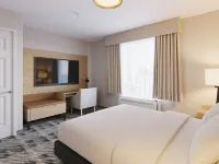 Pomeroy Inn and Suites Dawson Creek - parking