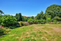 House With Private Vineyard - Hot Tub