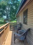 Waterfront Lake Views Villa With Hot tub in Hocking Hills - 4-Star