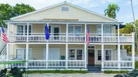 The Independent Inn - Locally Owned - balkon