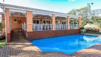 Sica's Guest House - Pools