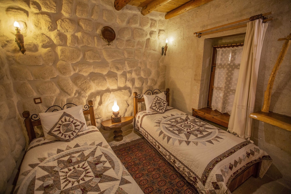 Koza Cave Hotel