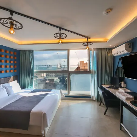 HY Realty Hotel Отели рядом с достопримечательностью «Район Сентум-Сити»