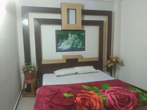 Hotel Pratiksha Palace