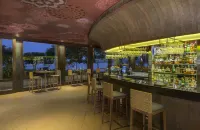 Anantara Kalutara Resort - bar