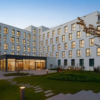 Super 8 by Wyndham Augsburg Hotels in der Nähe von Botanischer Garten Augsburg