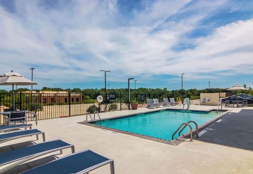 햄프턴 인 & 스위츠 댈러스/리처드슨