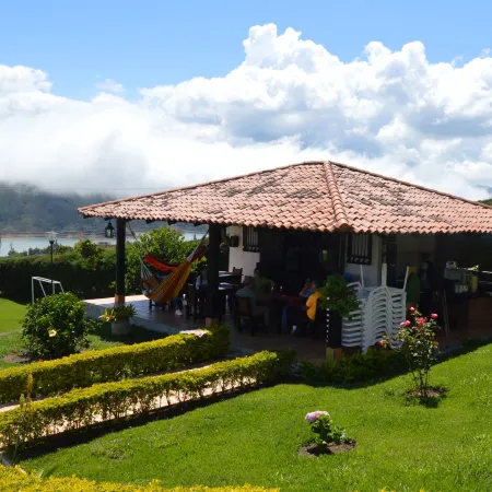 Finca Lago Calima with Excellent View