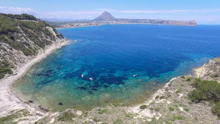 Luxury Apartment Overlooking Javea Bay and Mountains