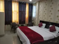 Hotel Aarti Darshan - Hot Tub