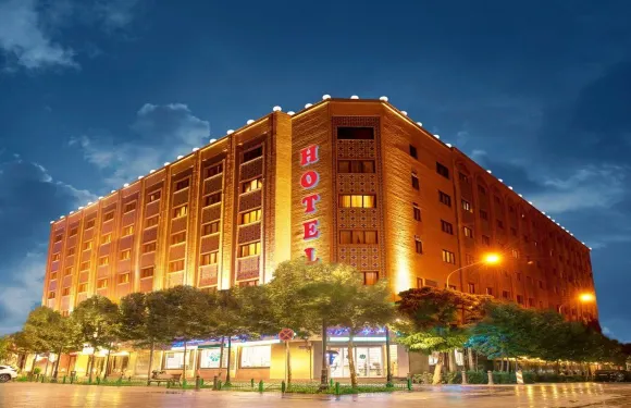 德黑蘭弗多西國際大酒店