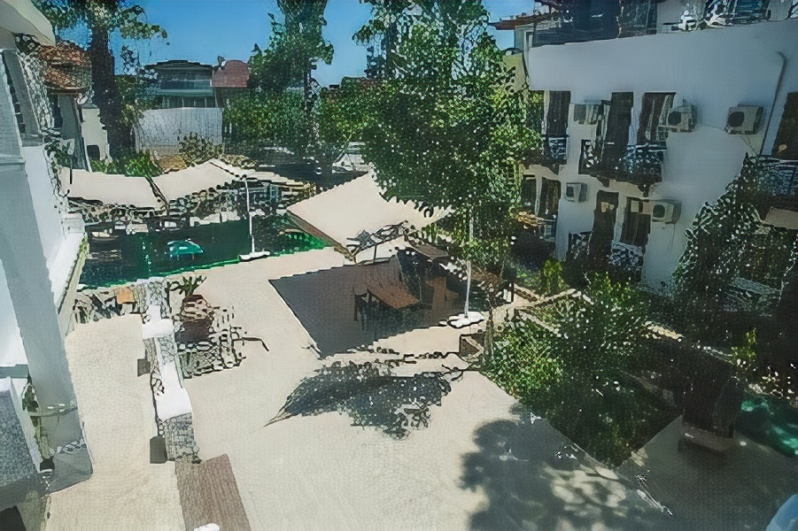 Dinara Hotel