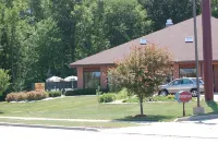 Lomira Inn and Suites