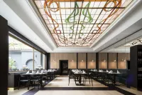Parkhotel Mondschein, a Member of Design Hotels Hôtels à : Bolzano