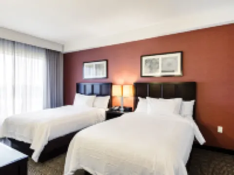 เอ็มบาสซีสวีทส์ สนามบินนีวาร์ค โรงแรมในเอลิซาเบท