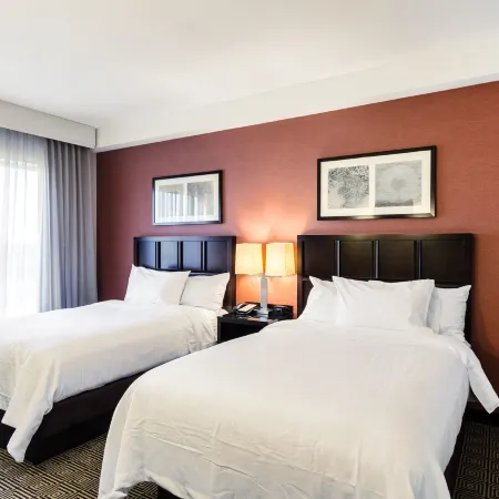 Embassy Suites by Hilton Newark Airport