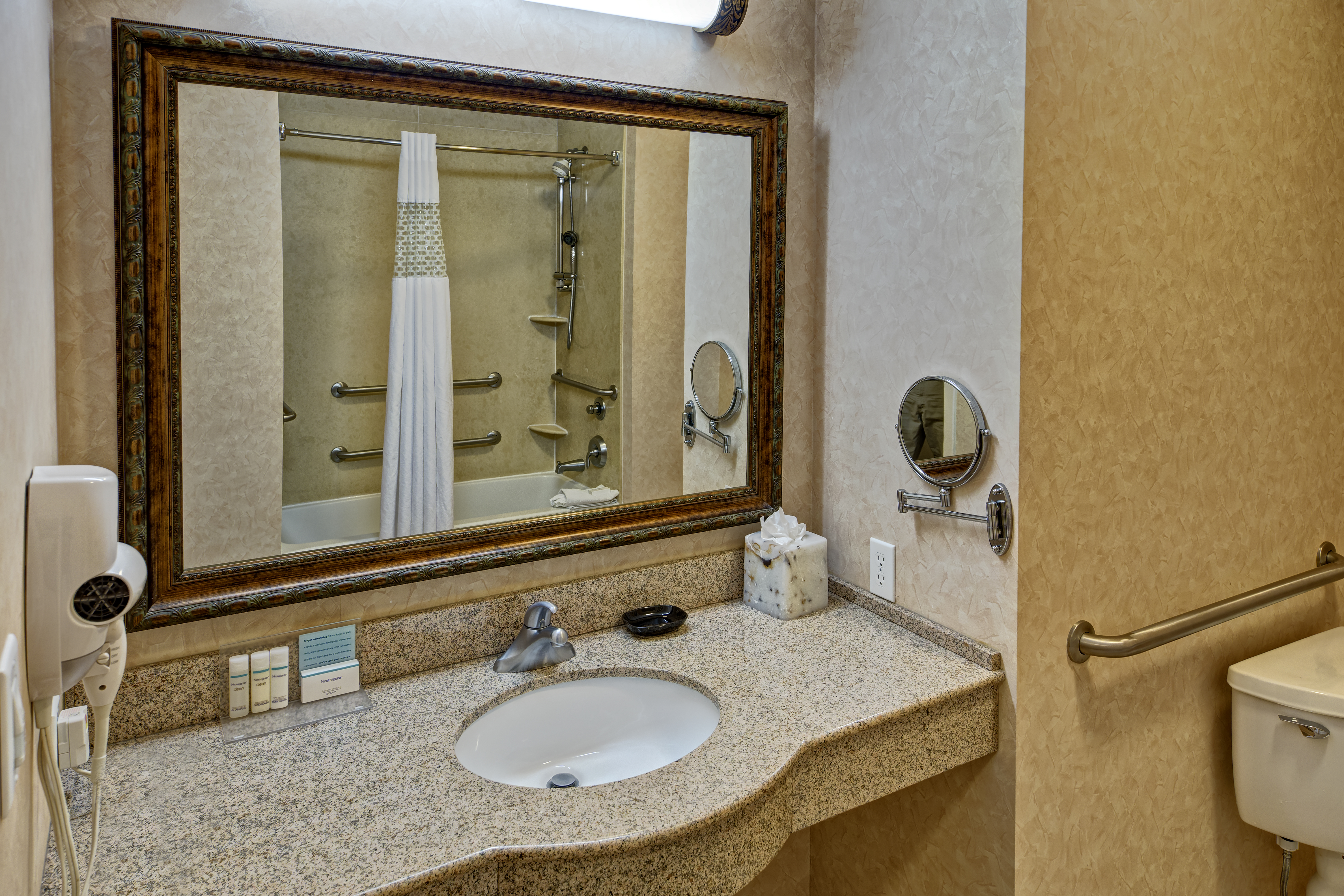 Hampton Inn & Suites Tulsa South Bixby