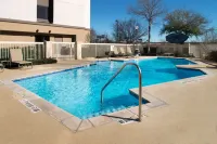 Hampton Inn & Suites Schertz - Pools