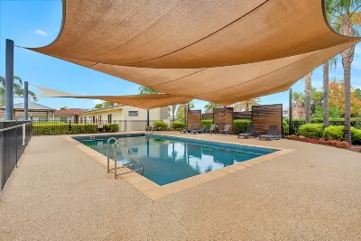 Comfort Inn Deakin Palms