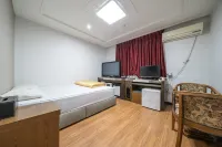 Hoengseong California Motel - 汽車旅館