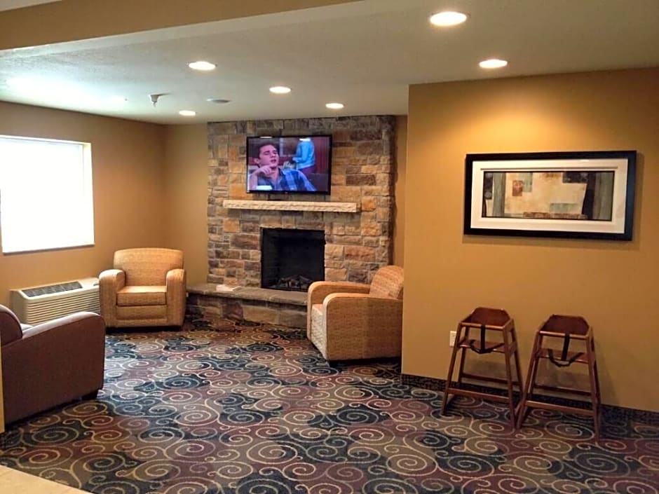 Cobblestone Hotel & Suites - Newton