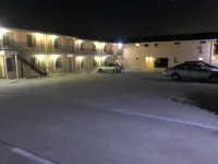 Seaview Inn Grover Beach - parking