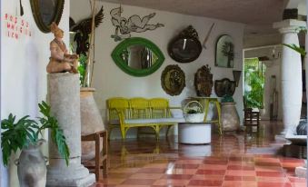 Siesta Fiesta Hotel & Hostel
