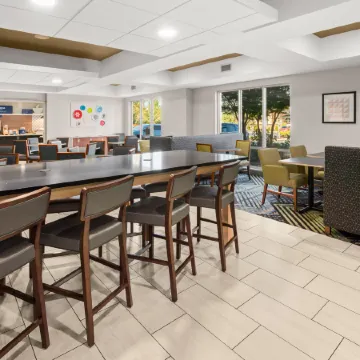 Holiday Inn Express & Suites SUMNER - PUYALLUP AREA by IHG