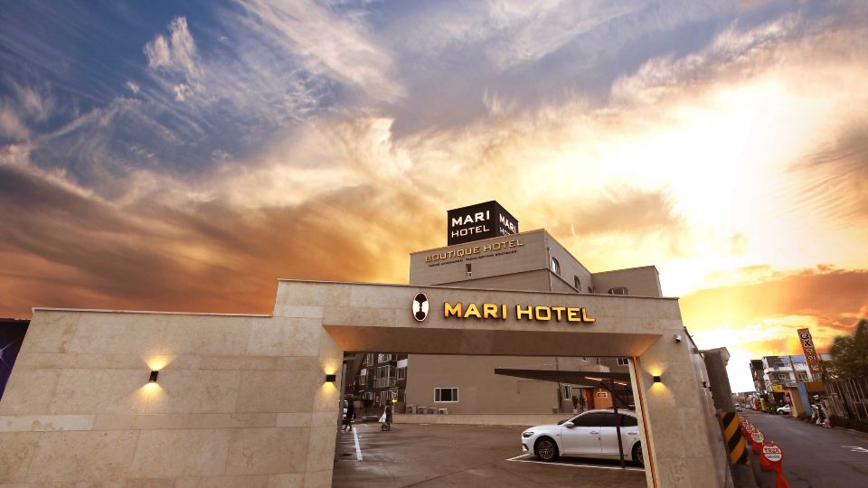 Gunsan Mari Hotel (Gyeongjang Branch)