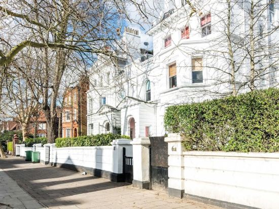 New Sleek and Stunning 1 Bedroom Flat Hampstead