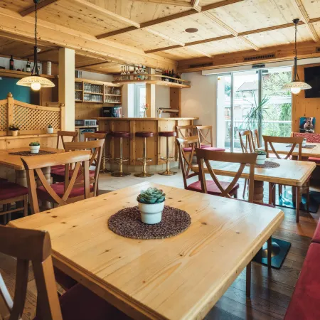Ladis