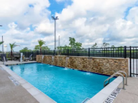 Comfort Inn & Suites Hotels in Waller County