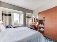 Vista LIC Hotel, BW Premier Collection Hotels near إيست سايد العليا