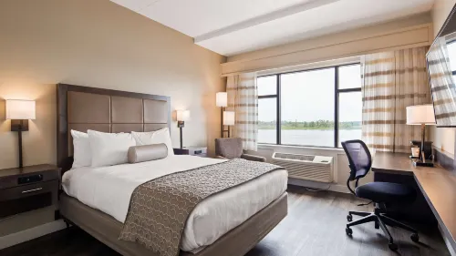 Best Western Plus Coastline Inn