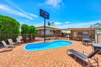 Warwick Settlers Inn Hotels in Warwick