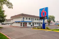 Motel 6 Kalispell, MT Hotels in Somers