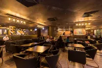 Rydges World Square - Baarit