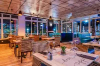 Princesa Solar  - Adults Recommended - bar