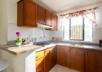 Fully Equipped 2Br Apt>dt–>5Mins to the Beach Hotels in 