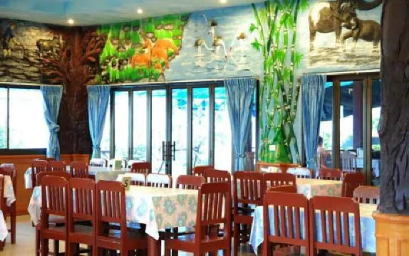 Golden Cliff Beach Resort