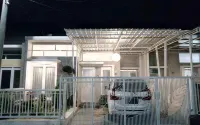 Villa Poermira 2 Batu - Two Bedroom Hotels in Dau