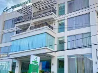 Grand Bunda Hotel Syariah Bukittinggi 武吉丁宜住宿飯店