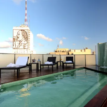 Eurobuilding Hotel Boutique Buenos Aires Отели рядом с достопримечательностью «Монтсеррат»