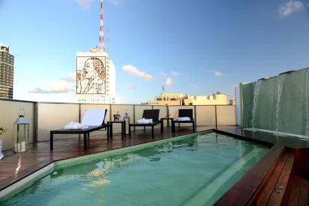 Eurobuilding Hotel Boutique Buenos Aires Отели рядом с достопримечательностью «Манзана де лас Лусес»