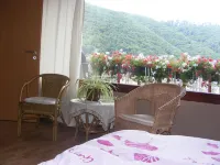Zum Achten Himmel Hotels in Valwig