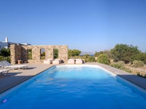 Antiparos Luxury Villas